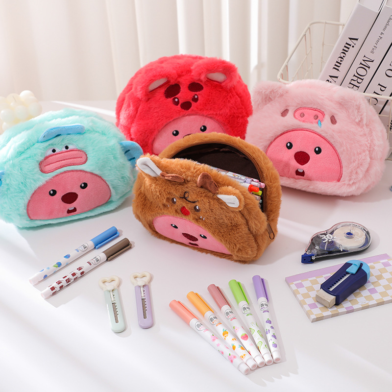 Case With Pencil Holder - Sac à crayons en peluche de